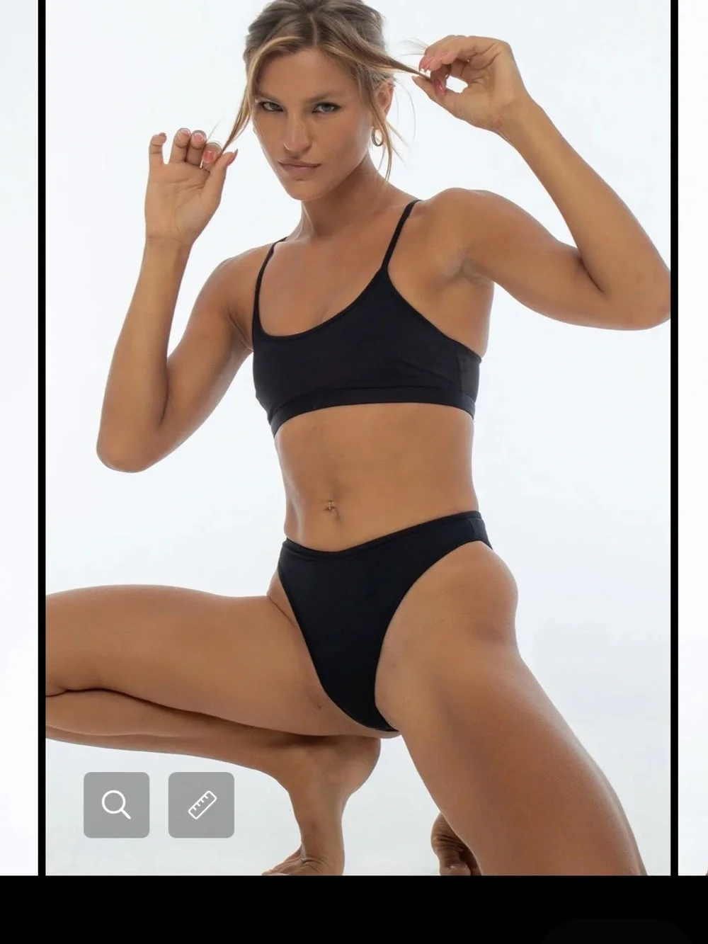 Nona Perkasa pole dance bottom